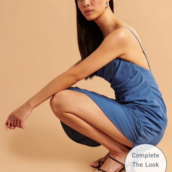 Abercrombie & Fitch - Asymmetrical Cinched Midi Dress - Size M  (NWT) - Picture 6 of 14